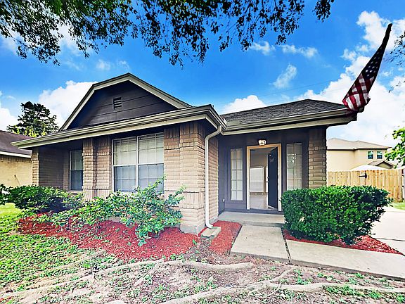 2nd image of 15627 Scenic Haven Dr