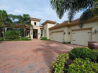2195 Miramonte Way, Naples, FL 34105
