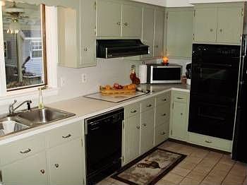 4th image of 22319 Dixie Ln