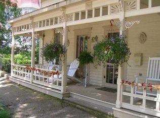 249 Spring St, Eureka Springs, AR 72632