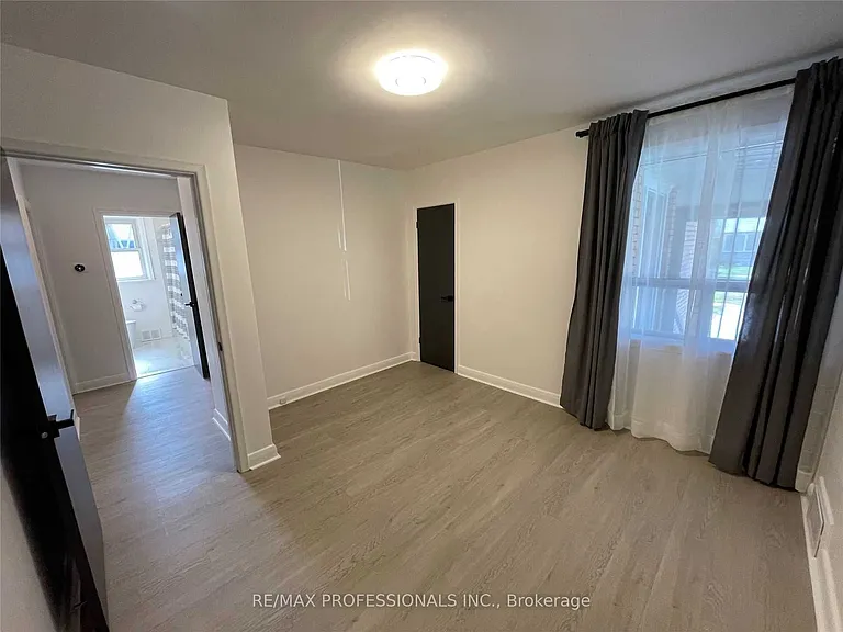 69 Paulart Dr #MAIN — Photo 16