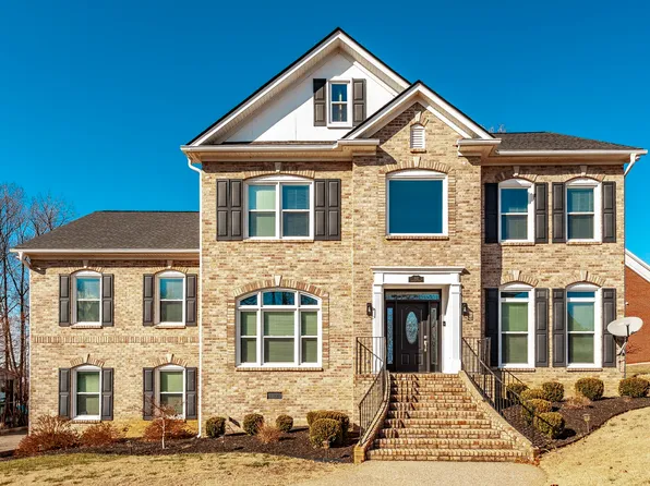 102 Fairlake Ct, Hendersonville, TN 37075