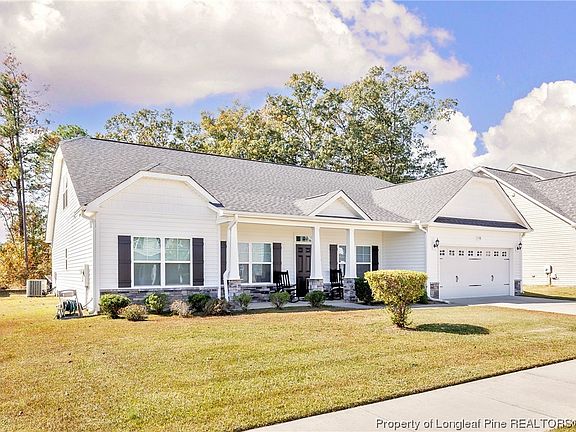 3rd image of 528 Royal Birkdale Dr