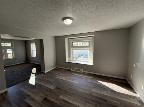 48 Belmont Ave, Niles, OH 44446