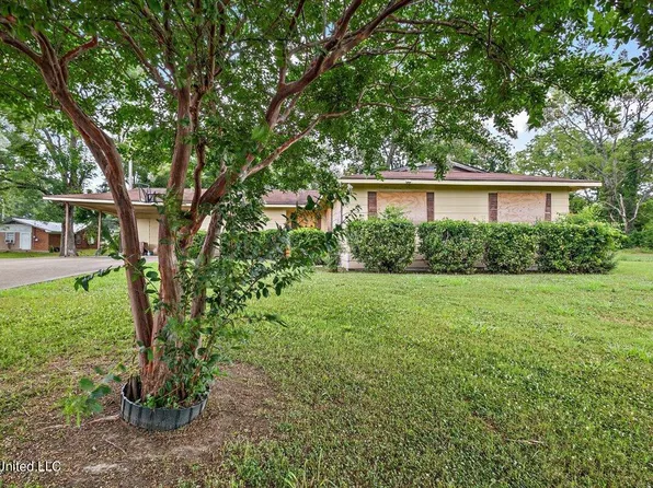 405 W 11th St, Yazoo City, MS 39194