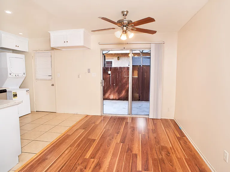17151 Roscoe Blvd #18 — Photo 5