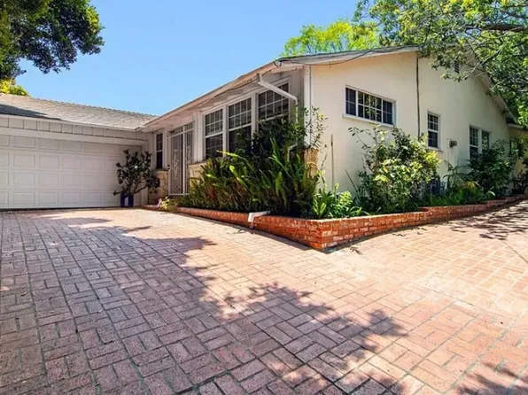 2363 Coldwater Canyon Dr, Beverly Hills, CA 90210