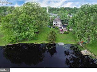 3 Taunton Rd, Medford, NJ 08055