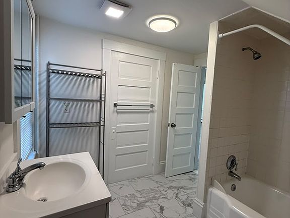 4th image of 38 Cottage St #3