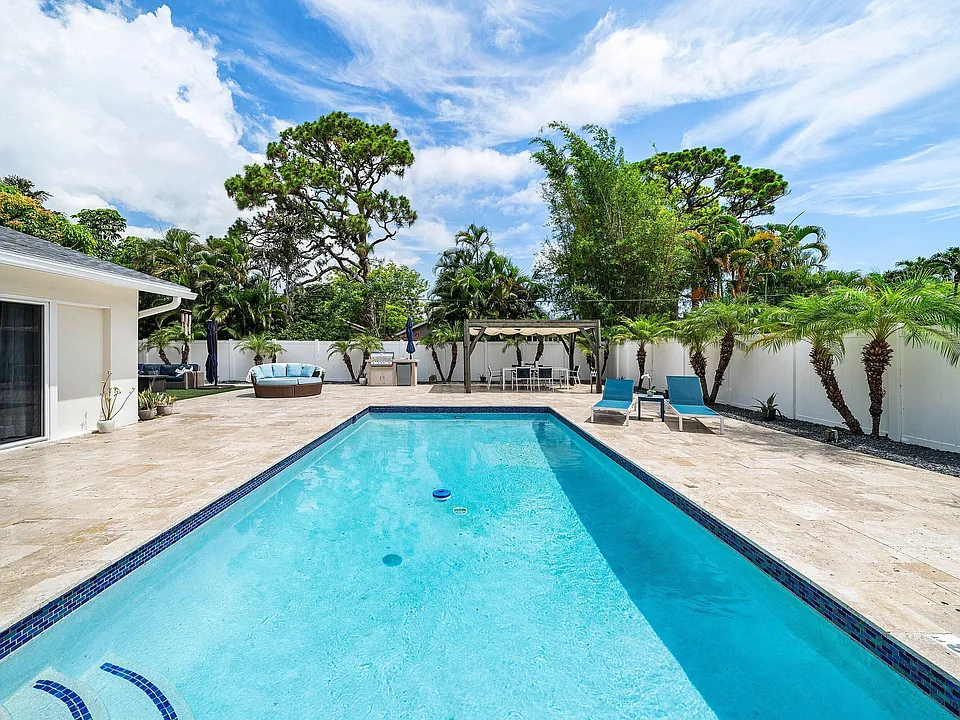 1029 W Palmetto Park Rd