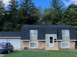 4518-4520 Washington Square Dr, Youngstown, OH 44515
