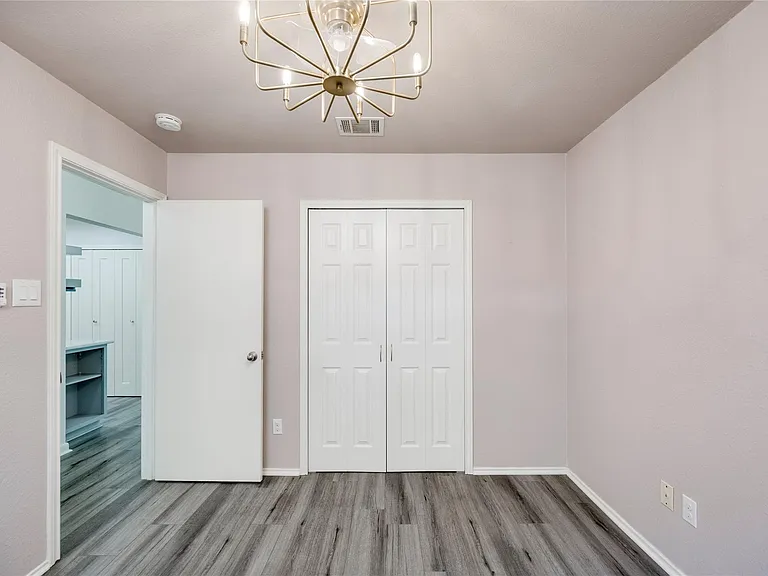 5900 Richard Carlton Blvd — Photo 12