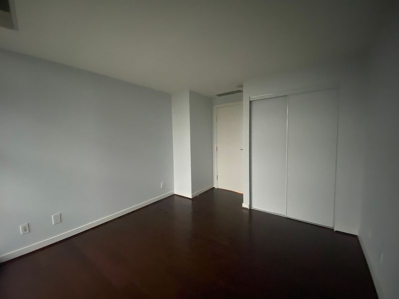Vancouver Apartment for rent - 2 Bedrooms — photo 20