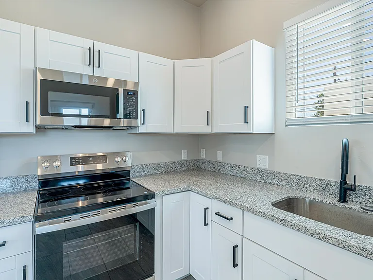 1315 W Speedway Blvd #1 — Photo 6