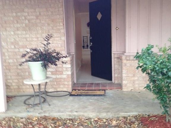 2nd image of 8219 Llano Ave