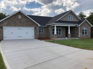 106 Naduli Trl, Vonore, TN 37885