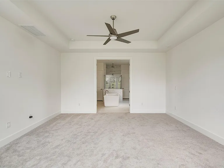 2420 Sondrio Bnd — Photo 19