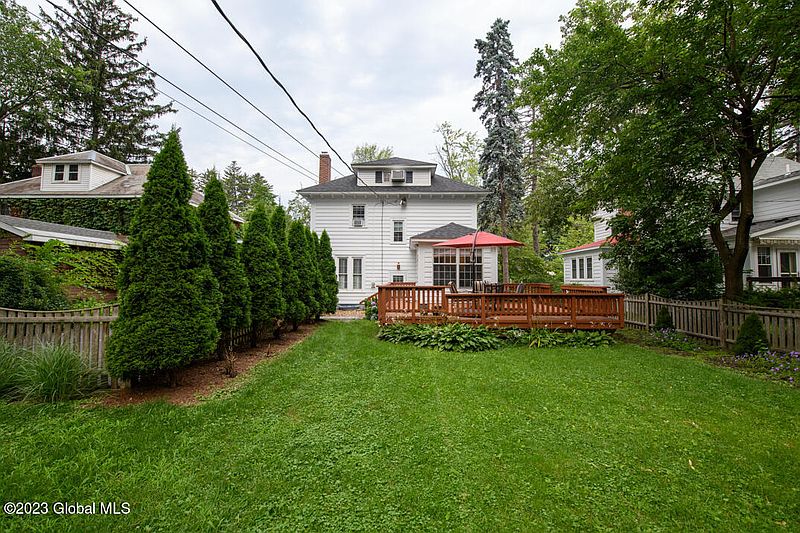 5th image of 5 Elmwood Street