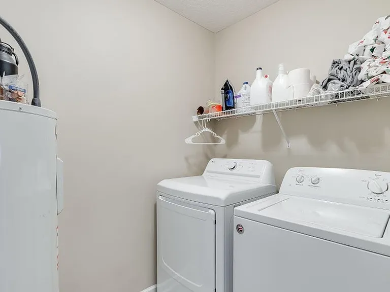 7228 Quail Hollow Dr — Photo 14