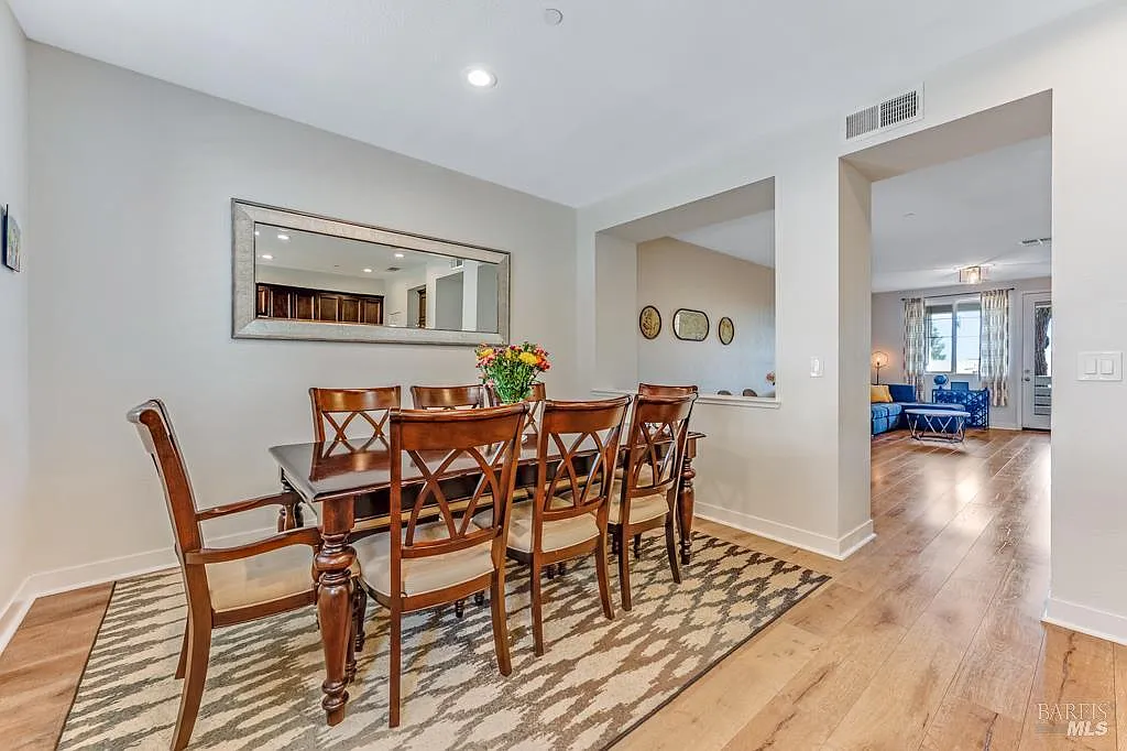 218 Johnson Street - Photo 6