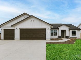 7260 E Marble Springs Dr, Nampa, ID 83687