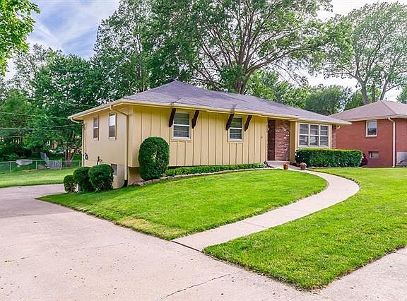 3rd image of 8159 Greeley Ave