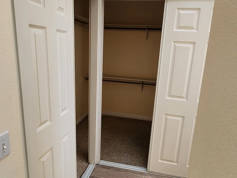 25455 Knollwood Dr — Photo 19