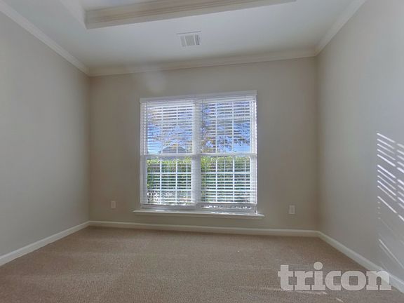 4th image of 808 Wade Farm Dr