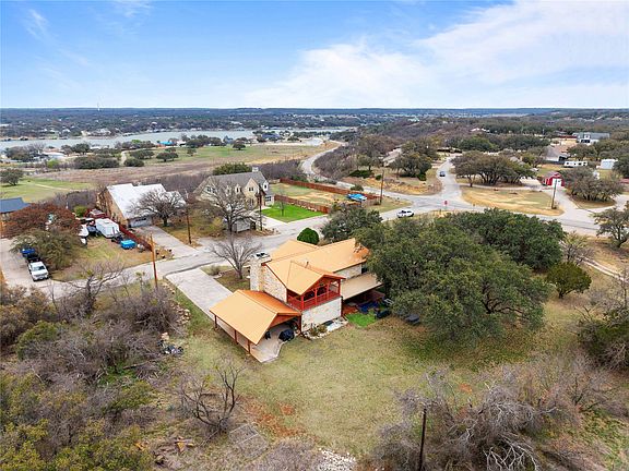 4th image of 8001 County Road 572