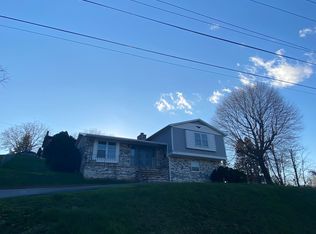 2224 E River Ave, Bluefield, WV 24701
