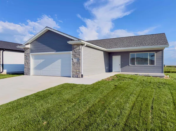 2312 E 41st St, Kearney, NE 68847