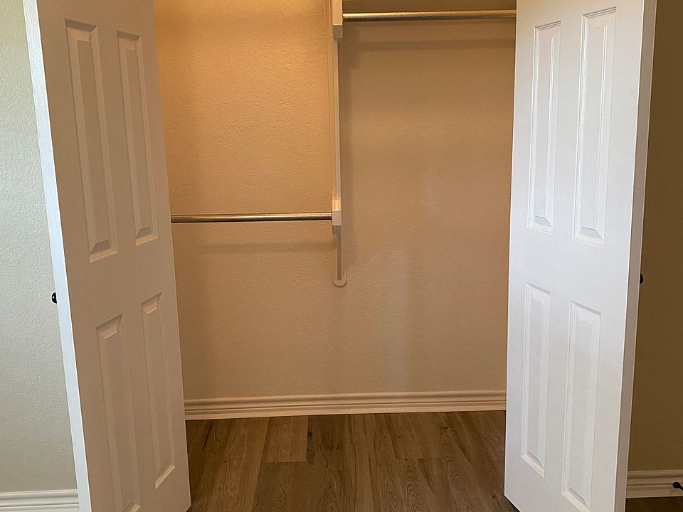 Large Double hanging rods in Master Bedroom Closet