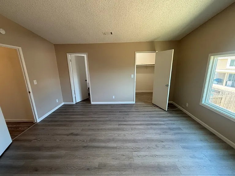 131 Glasgow Way — Photo 74