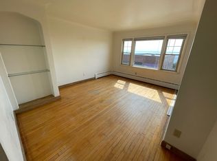 607 E 1st St #609, Duluth, MN 55805