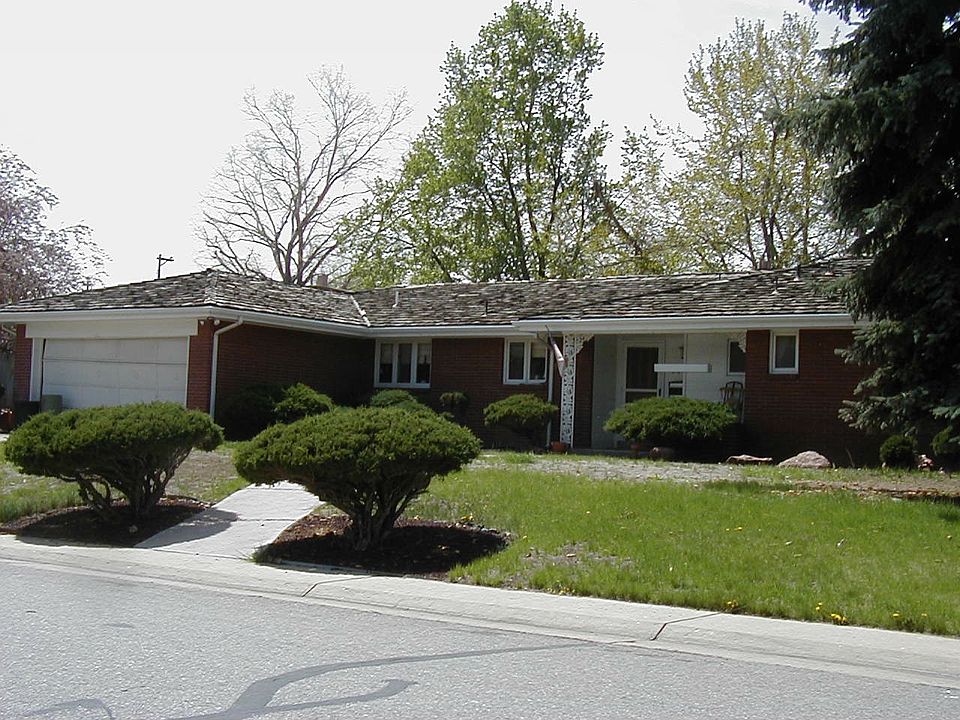 1st image of 1715 Zinnia Ct