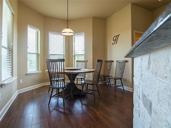 4th image of 8271 Armstrong Way