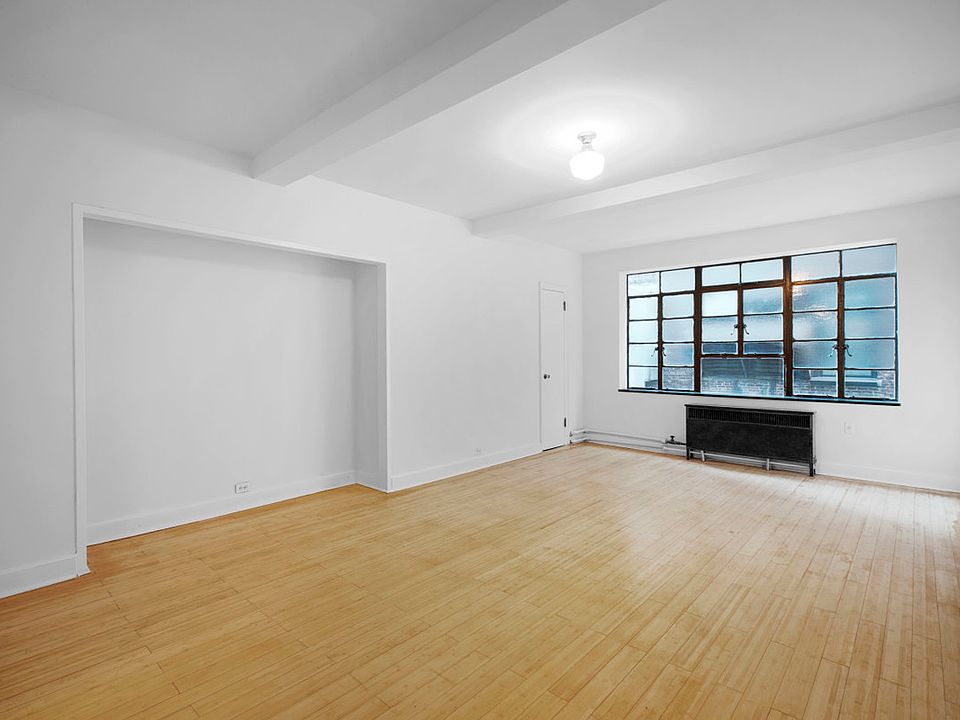 1st image of 307 E 44th St APT 403