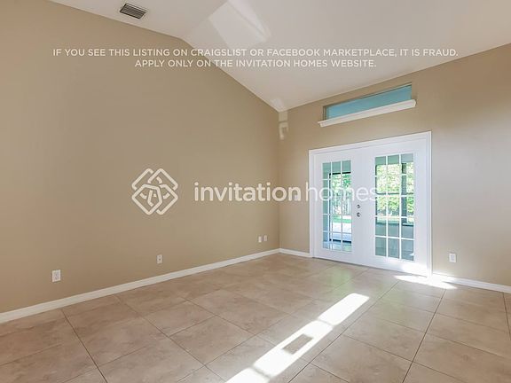 4th image of 909 Shady Crest Ct