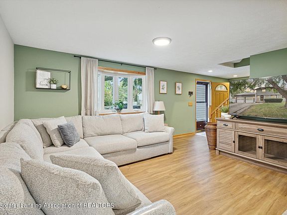 5th image of 3251 Stonewood Dr