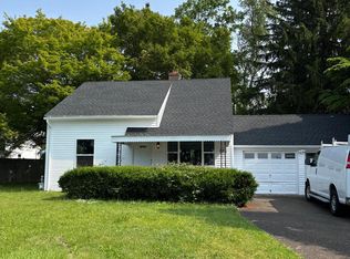 1972 Coolidge Ave, Willow Grove, PA 19090