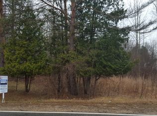 5232 Middle Rd, Hope, MI 48628