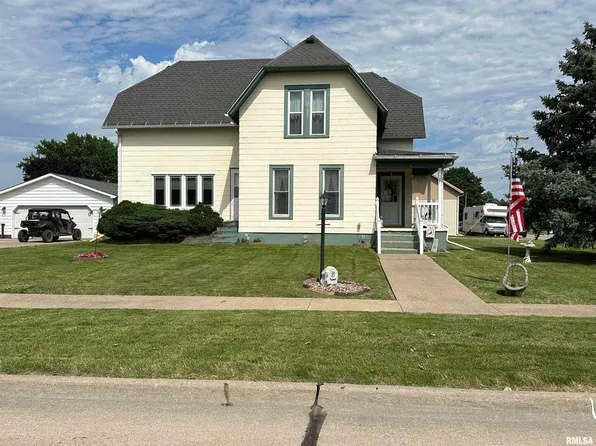 104 N Amos St, Preston, IA 52069