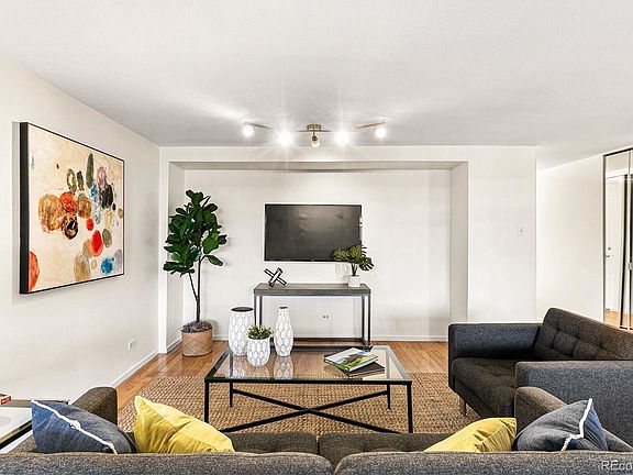 4th image of 1029 E 8th Ave APT 405