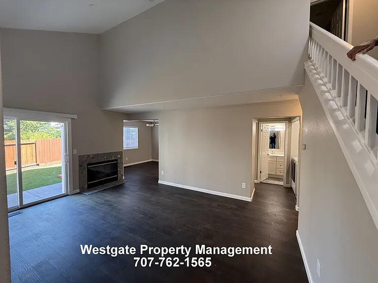 813 Chardonnay Cir — Photo 12