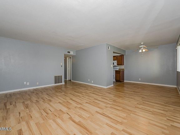 3rd image of 1702 W Tuckey Ln Unit 212