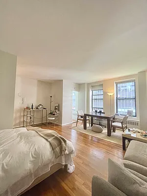 Rented by Oxford Property Group | media 33