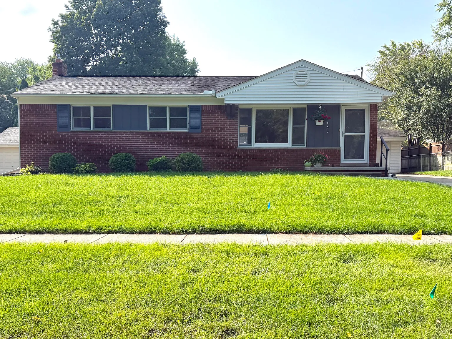 3 bed, 1.5 bath, 1248 sqft, $2,700 — Photo 1