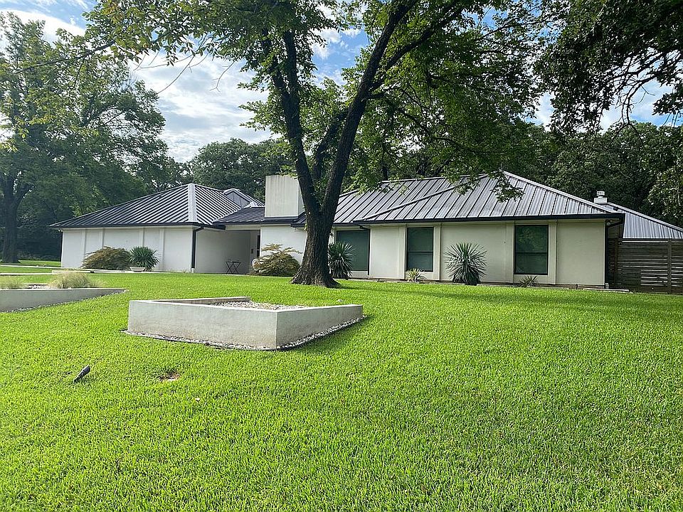1st image of 1241 Cypress Creek Cir
