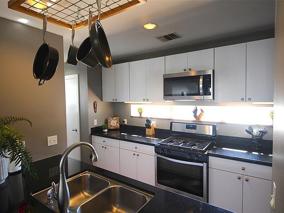 3rd image of 5216 Blossom St APT C