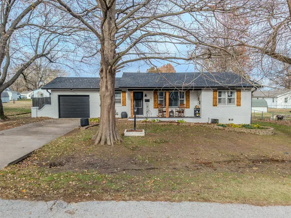 917 E Auburn Street, Bolivar, MO 65613